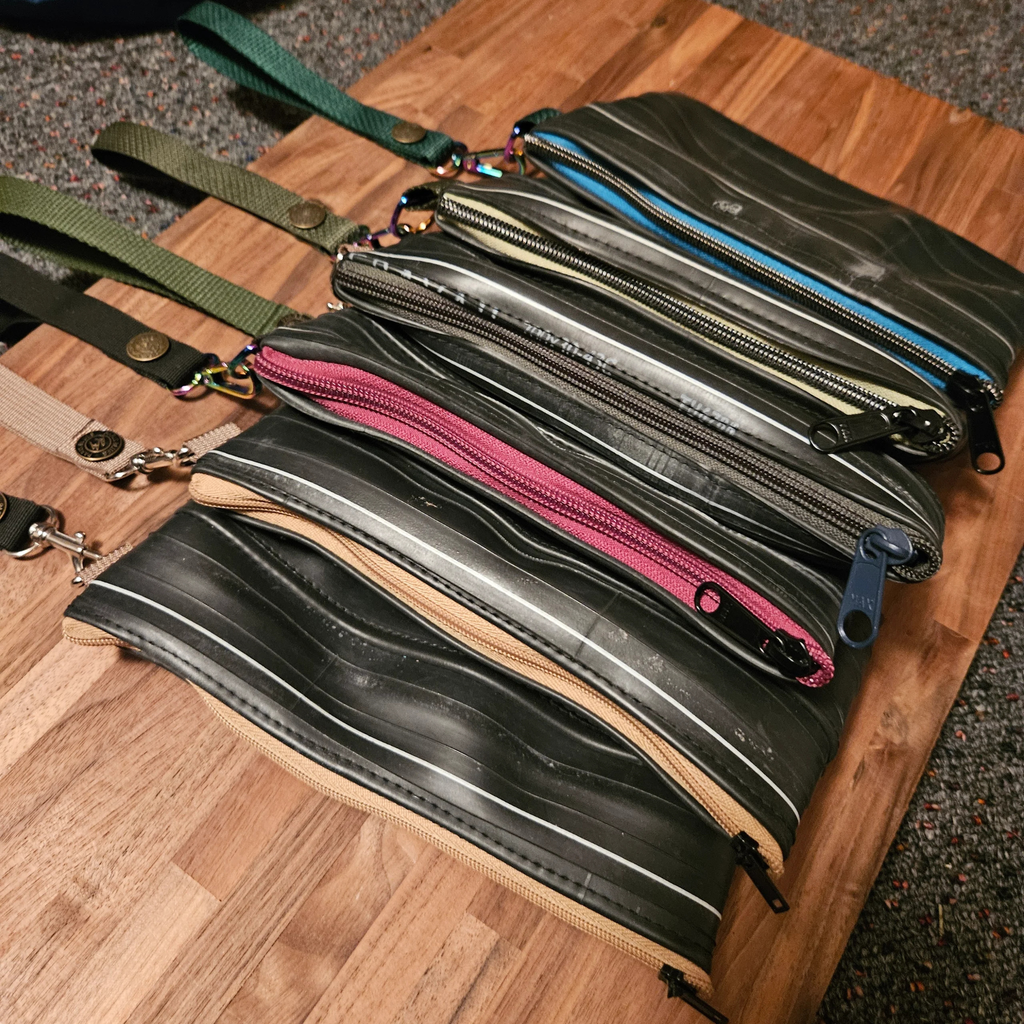 (L) Up-Cycled Rubber Tube Pouch